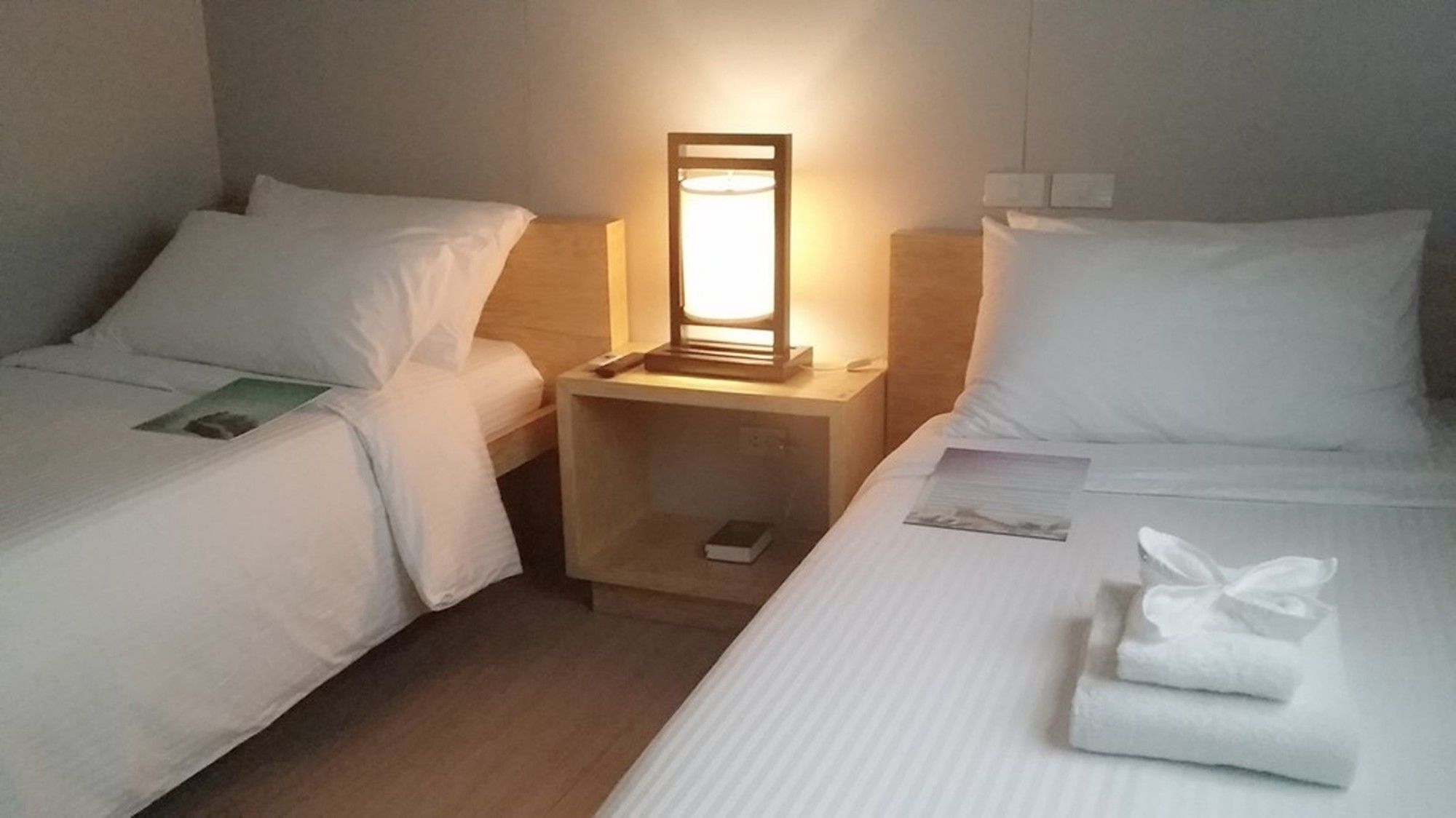 Shore Time - Annex Hotel